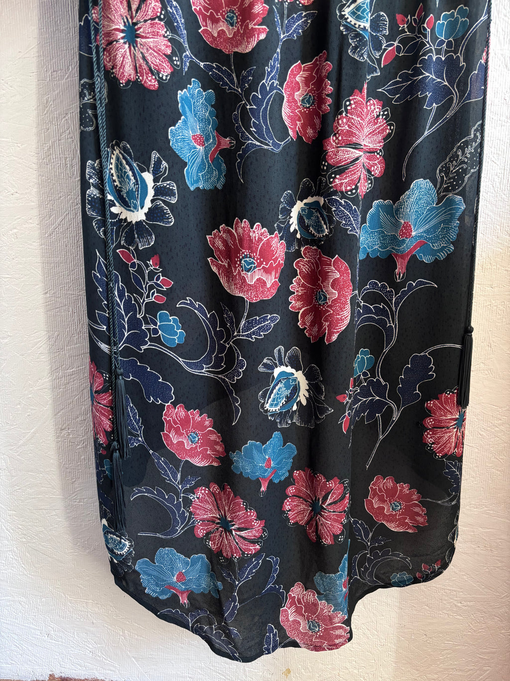 Revolve’s ASTR The Label Oversized Floral Boho Long Sleeve Hi Lo Tassel Drawstring Low Cut Maxi Dress