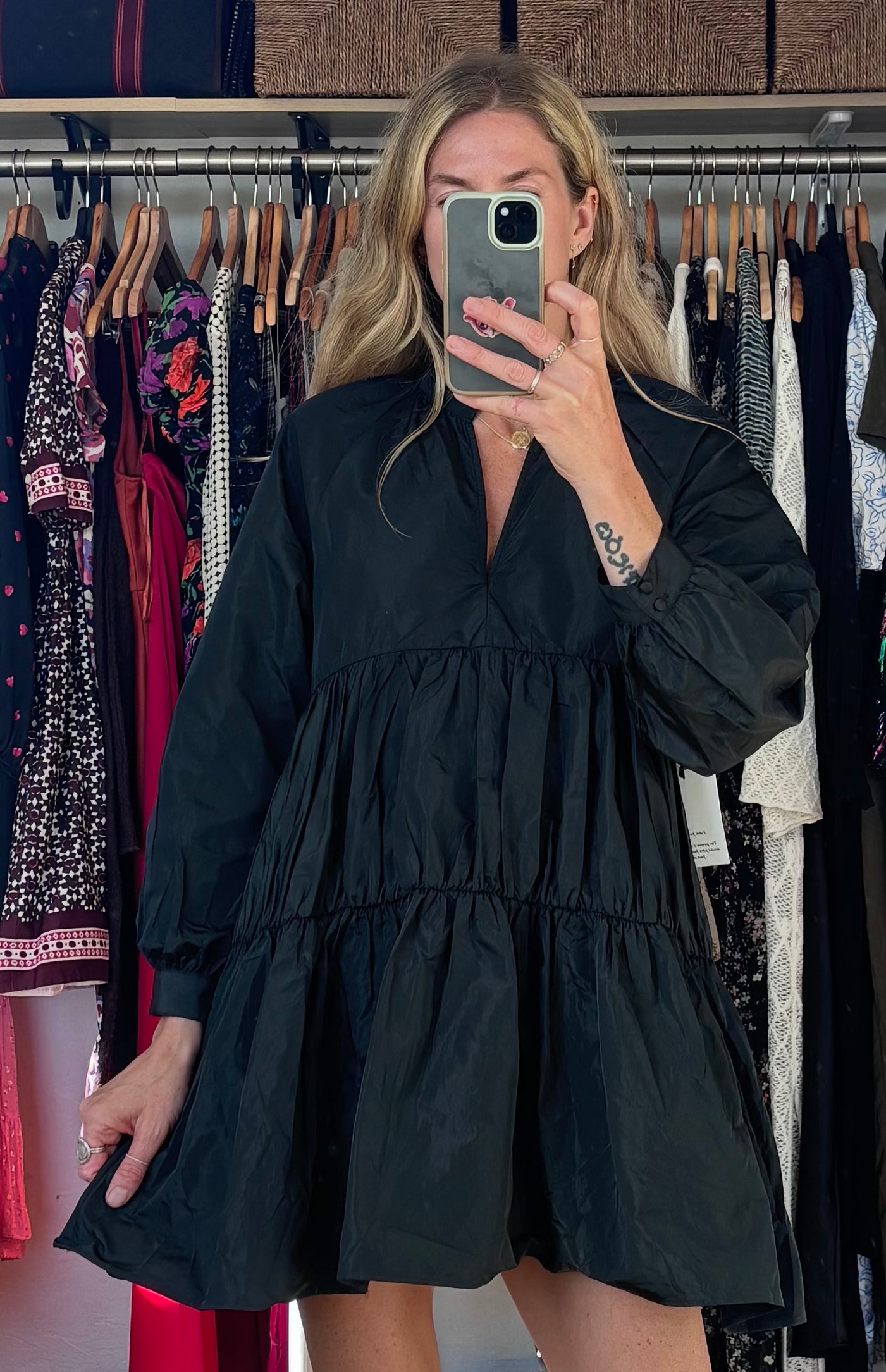 NWT Aritzia Sunday Best Gianna Oversized Tiered Mini Puff Sleeve Babydoll Dress