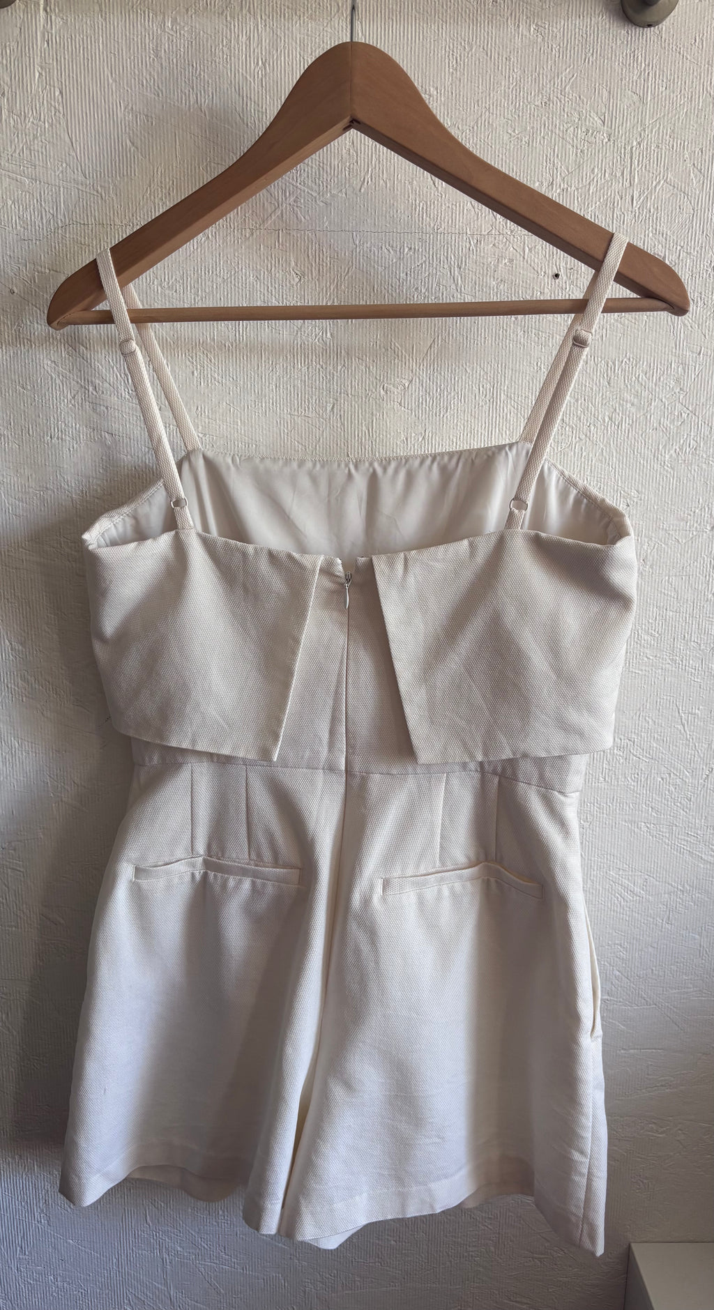 Club Monaco Crepe Textured Cream Spaghetti Strap Romper Playsuit with Pockets