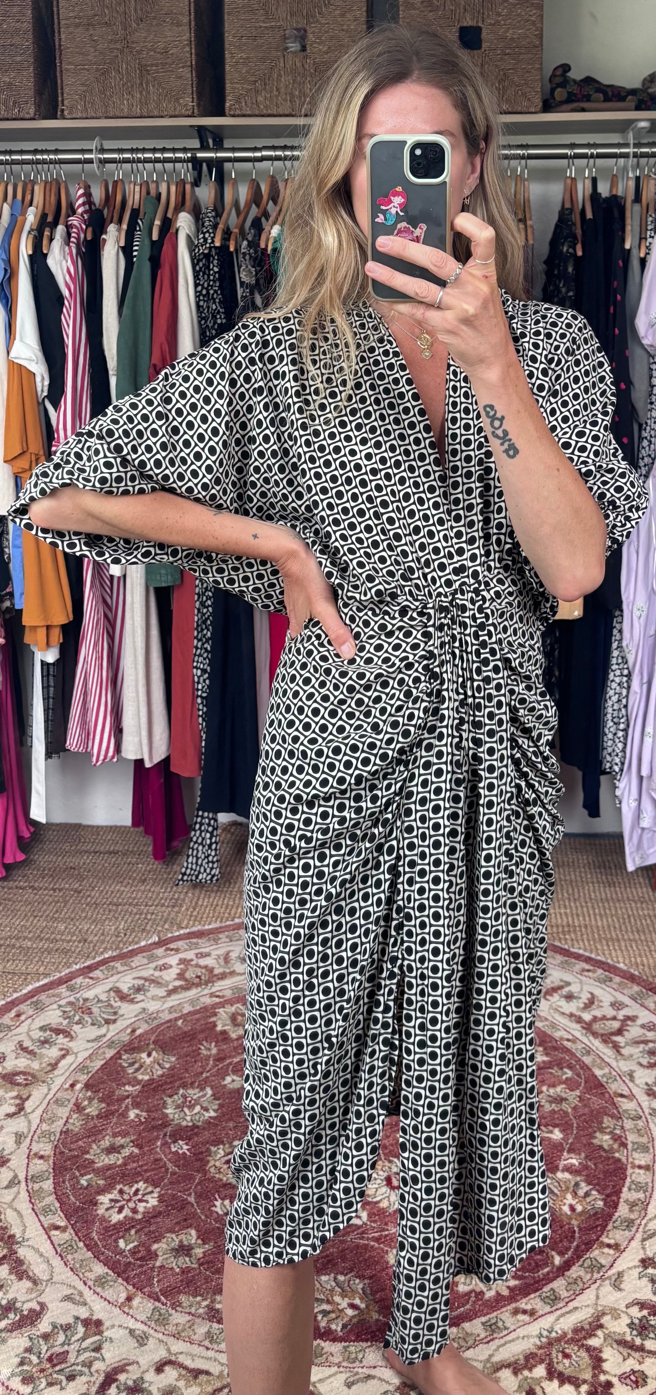 Bamboo Blonde Geo Print Ruched Slit V Neck Puff Sleeve Relaxed Fit Midi Dress