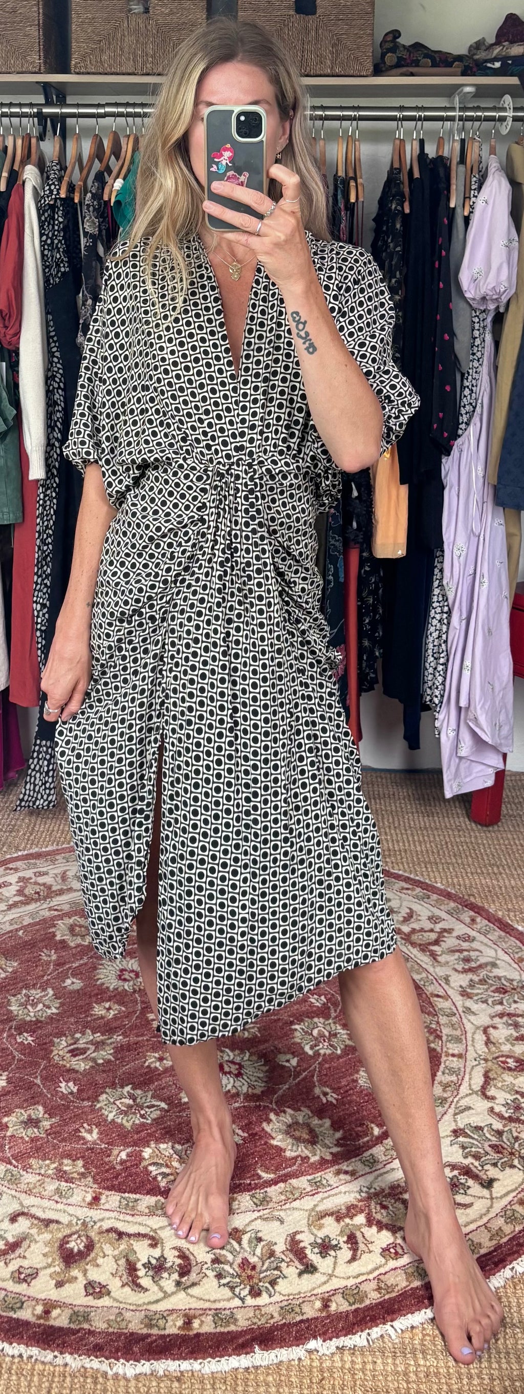 Bamboo Blonde Geo Print Ruched Slit V Neck Puff Sleeve Relaxed Fit Midi Dress