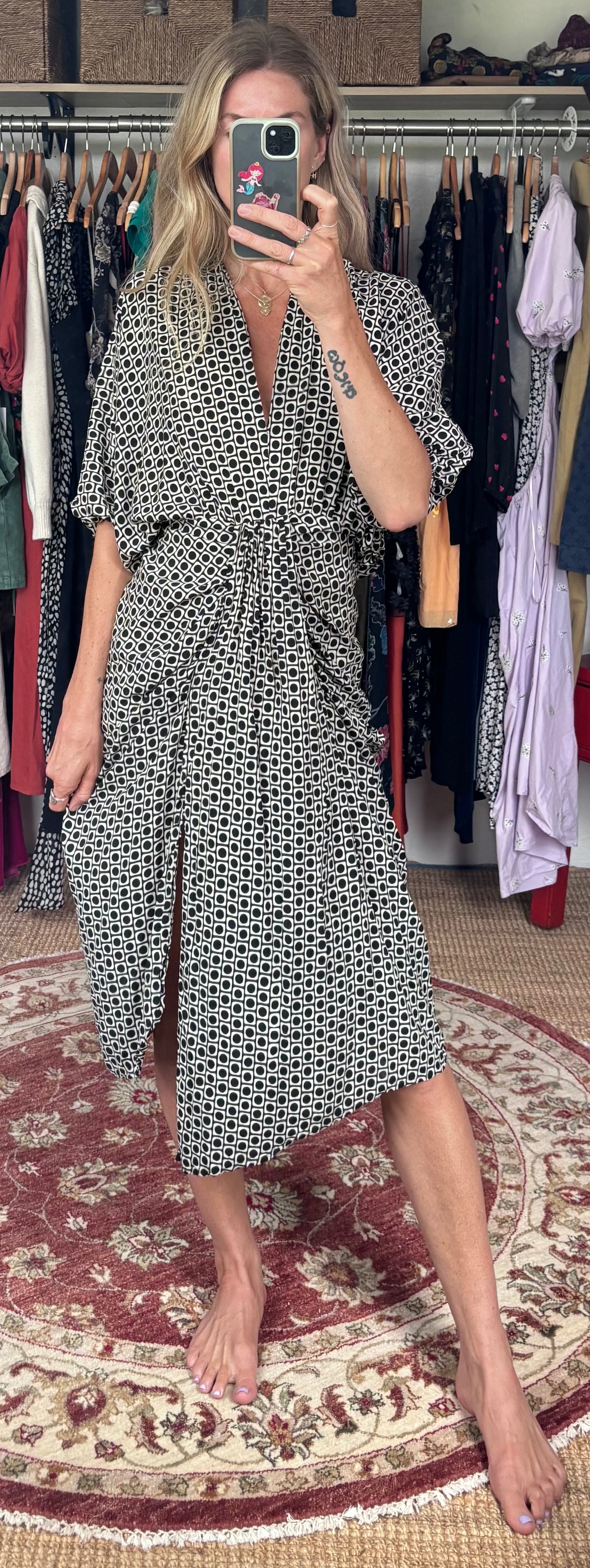 Bamboo Blonde Geo Print Ruched Slit V Neck Puff Sleeve Relaxed Fit Midi Dress