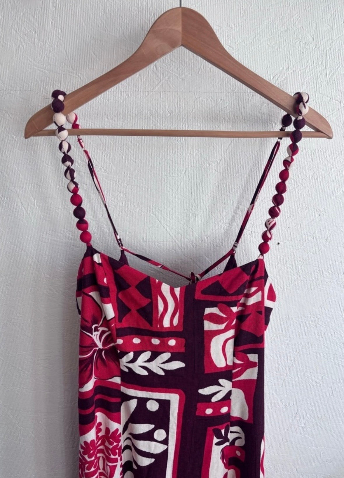 NWT Ever New Red Maroon and Cream Linen Blend Side Zip Floral Leaf Print Pom Pom Spaghetti Strap Maxi Midi Dress Sundress