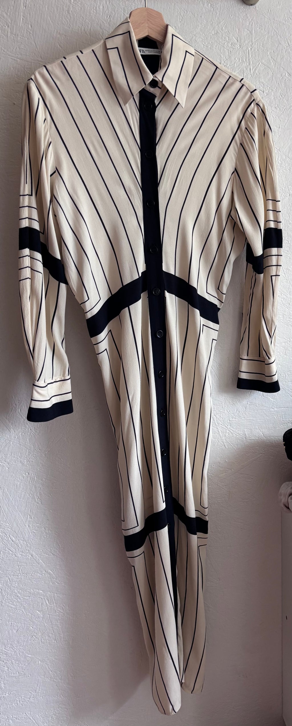 Zara Bloggers FavenCream and Black Stripe Long Sleeve Collared Button Down Midi Shirt Dress