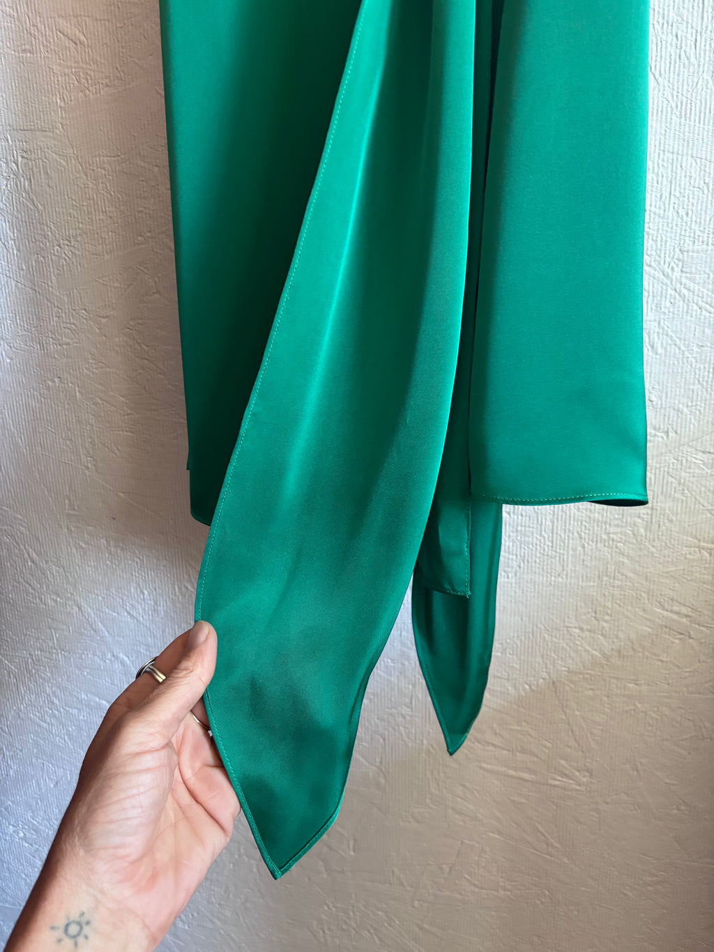 NWT Ramy Brook Emerald Jade Green Satin Charmeuse Mini Knot Detail Wrap Dress
