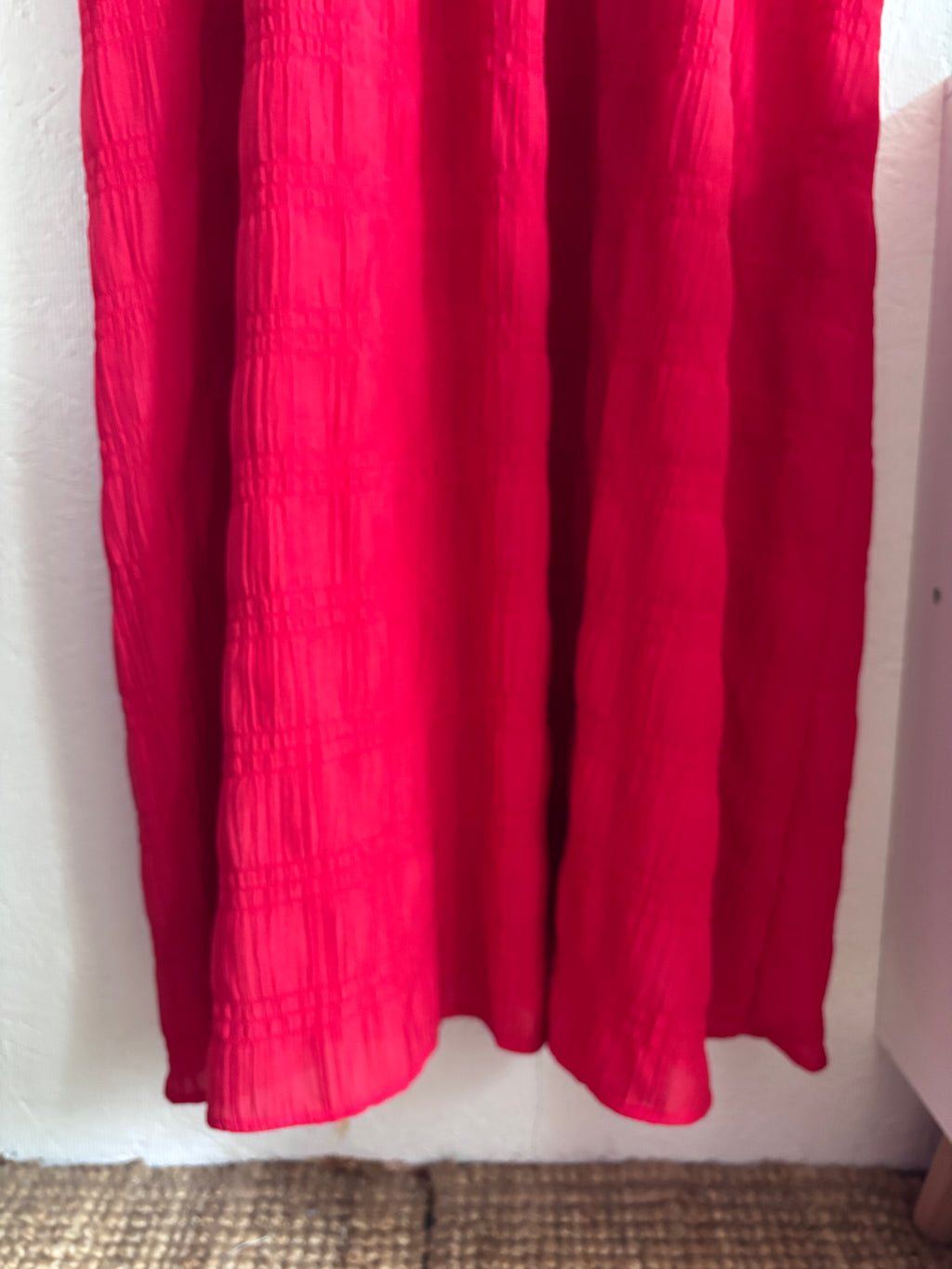 RW&CO Red V Neck Textured Spaghetti Strap Lightweight Maxi Dress