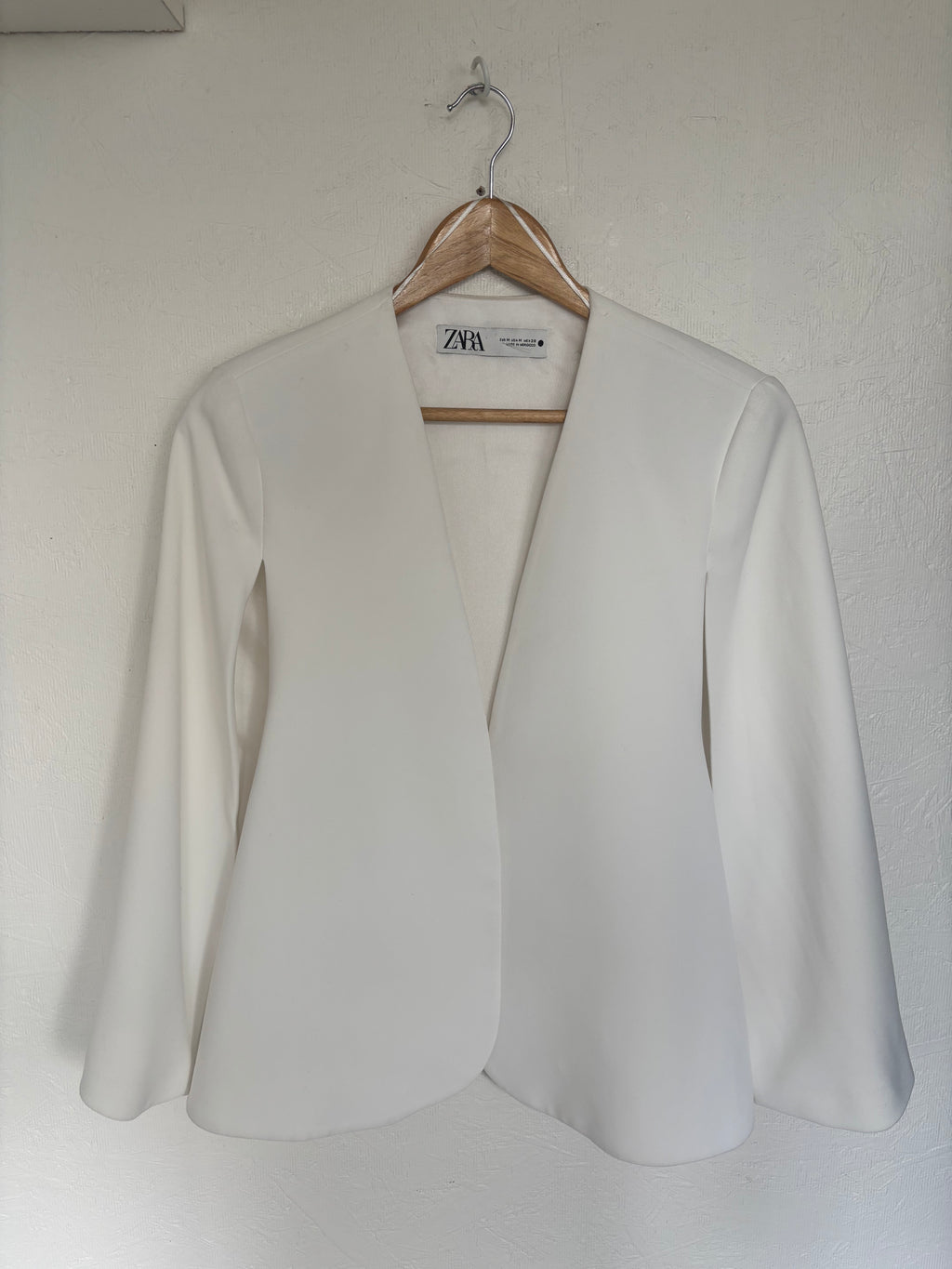 Zara ZW Collection White Cape Blazer Sleeveless Vest Bridal Minimalist