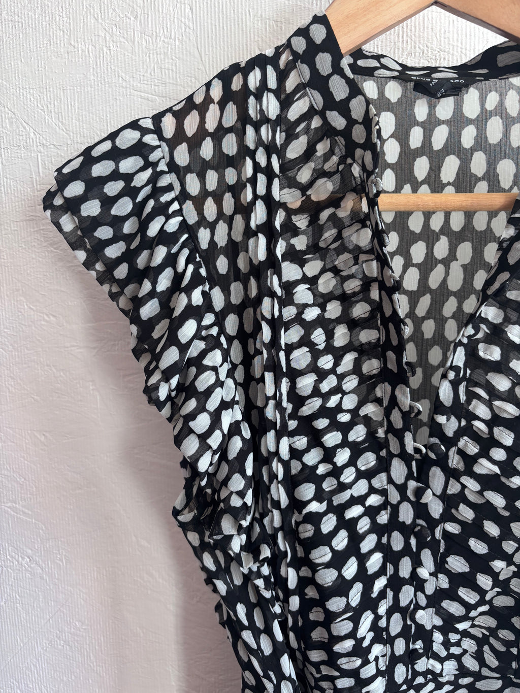 Club Monaco Black White Sandra Polka Dot Microdot Ruffle Sleeveless Button Down Belted Midi Dress